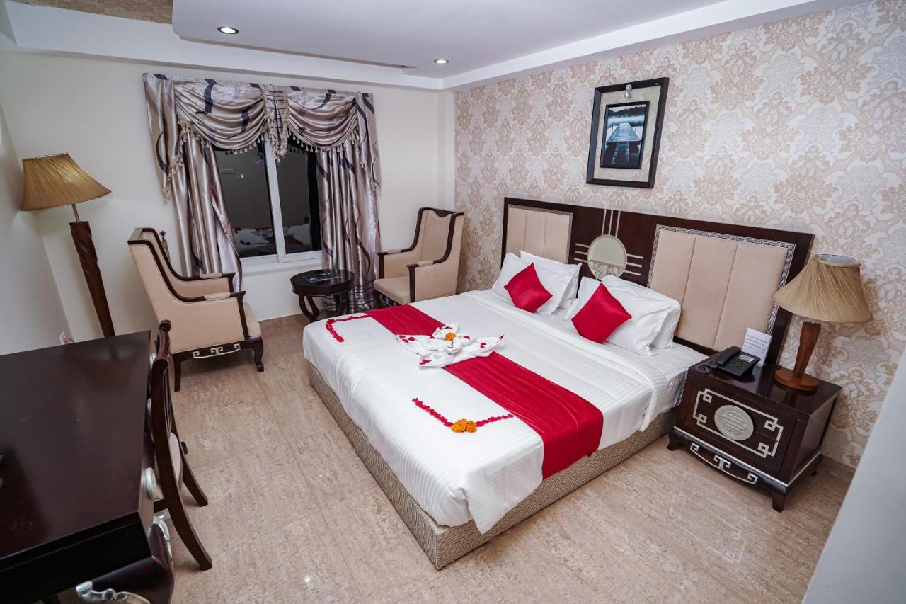 Hotel Sidhartha Chalakudy Kizhake Chalakudi Exterior photo